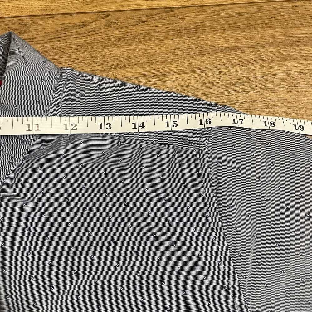 RVCA Men's Blue Button Down Slim Fit Shirt size Small - Picture 8 of 10